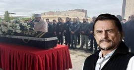Usta sanat&ccedil;ıya veda! Alpay Nazikoğlu son yolculuğuna uğurlandı