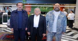 Mehmet Yal&ccedil;ınkaya ve Somer Sivrioğlu Kayseri Gastronomi G&uuml;nleri&rsquo;nde
