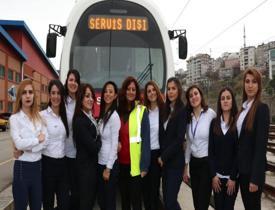 350 yolculu tramvaylar kadınlara emanet!