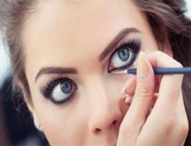Eyeliner uygulanırken en sık yapılan 10 hata