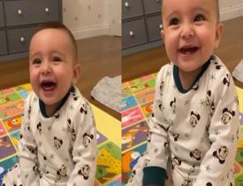 Buse Varol oğlu Burak bebekle olan keyifli anlarını sosyal medyada paylaştı!