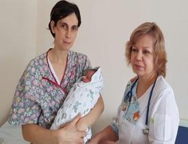 33 yaşındaki Rus anne 11'inci bebeğini dünyaya getirdi!
