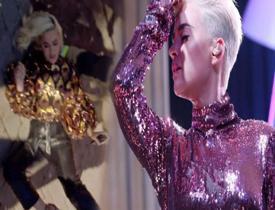 Katy Perry çekimler sırasında bayıldı!