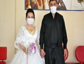 Aşk sınır tanımaz! Moğolistanlı Selenge Nergvi, Yüksekova'ya gelin geldi