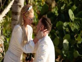 40'ncı yaş gününde nişanlanan Paris Hilton'dan Carter Reum ile romantik pozlar!