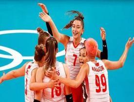 File'nin sultanları Çin'i devirdi! Herkes milli voleybolcu Ebrar Karakurt'u konuşuyor