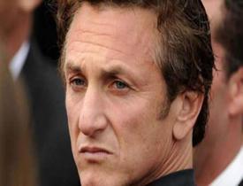 Dünyaca ünlü oyuncu Sean Penn aşı yaptırmayanlara ateş püskürdü!