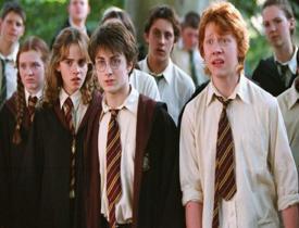 Harry Potter sevenlere müjde! Hogwarts'a geri dönüyor! 