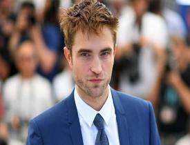 The Batman'in Robert Pattinson'ı en yakışıklı erkek seçildi!