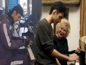 Muharrem Can İncir ünlü piyanist Gülsin Onay'dan ders aldı! Piyano çalan kurye olarak...