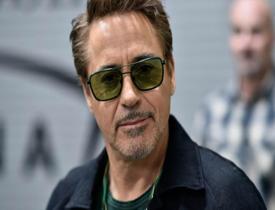 Robert Downey Jr'ın sakızı satışa çıkarıldı! DNA testi teklifi pes dedirtti