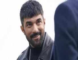 "Adım Farah" setinde eğlenceli anlar! Engin Akyürek o sahneyi...
