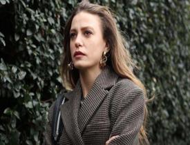 Serenay Sarıkaya'dan Aile'nin sezon finaline özel röportaj! Kıvanç Tatlıtuğ hakkında yorumu...
