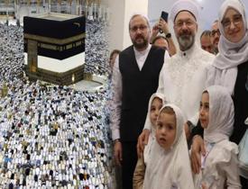 Türkiye'de bir ilk! Diyanet İşleri Başkanı Ali Erbaş ilk çocuk kafilesiyle Mekke'de buluştu