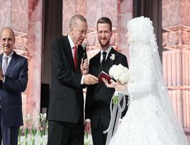 Cumhurbaşkanı Recep Tayyip Erdoğan yeğeninin nikah şahidi oldu!