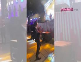 Erdal Beşikçioğlu kutlamalara katıldı! Melek Mosso konserinde böyle dans etti