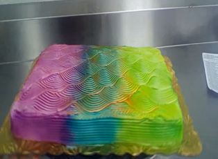 Mutfakta devrim: Renk değiştiren kek