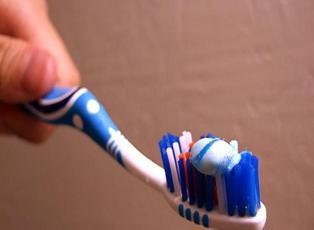 Diş fırçanızı karbonatla dezenfekte edin