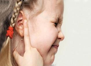 Orta kulak iltihabı belirtileri neler?