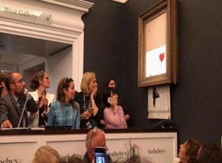 1 milyon sterline satılan tablo kendini imha etti