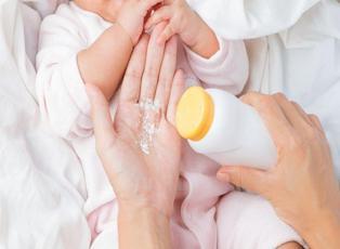 Bebek pudrası pişiğe iyi gelir mi? Pişikte yapılan hatalar