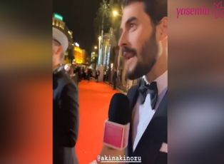 Akın Akınözü'nün İngilizce konuşması Cannes'e damga vurdu!