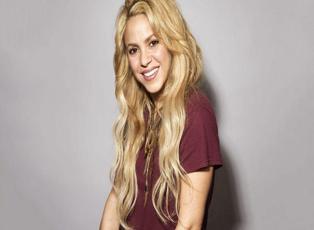 Dünyaca ünlü şarkıcı Shakira sağlık çalışanlarını paylaştı!