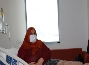 Bursa'daki fil hastası kadın, gördüğü tedavi sonrası artık yürüyebiliyor