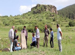 Erzurum'da bir taşbaba heykeli daha bulundu