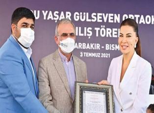 Sanatçı Ebru Yaşar'ın okulunun açılışı yapıldı!