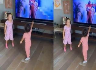 Berkay'ın kızları, babalarının şarkısı eşliğinde dans etti