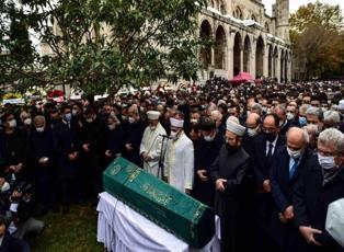 Üstad Sezai Karakoç'u anmak için mezarı başında Kur'an ve dualar okunacak