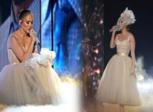 Jennifer Lopez evliliğe yeşil ışık yaktı! Sahneye gelinlikle çıktı...
