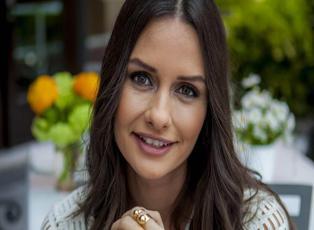 Herkes Yasemin Özilhan'ı konuşuyor! Kilosu 870 TL olan pikan ceviziyle tarif verince...