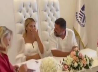 Ece Erken vefat eden eşi Şafak Mahmutyazıcıoğlu ile evlilik yıl dönümlerini kutladı!