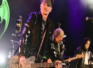 Johnny Depp turneye çıkıyor! Ünlü aktör İstanbul'da soluklanacak