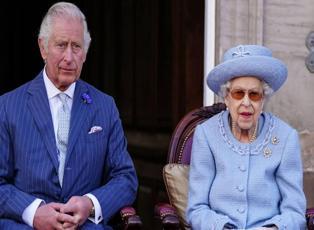 Kraliçe II. Elizabeth'in görev tanımında bomba değişiklik! Prens Charles'a kapı açıldı