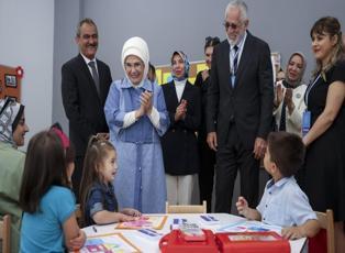 Emine Erdoğan Sarıyer'de anaokulu açılışında!