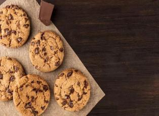 Airfryer çikolatalı pratik kurabiye nasıl yapılır? Airfryer'da damla çikolatalı kurabiye tarifi