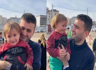 CZN Burak gönülleri doyurmaya devam ediyor! Depremzede bölgesinde kahkaha dolu anları...