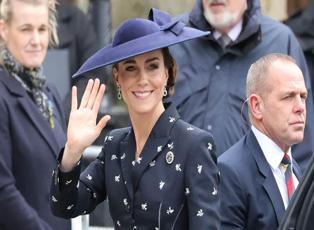 Kraliyet Ailesi'nden göz boyama şovları! Kate Middleton Osmanlı mirasını üzerinde taşıdı