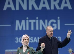 Emine Erdoğan AK Parti'nin Ankara mitinginden kareler paylaştı! "Büyük ve Güçlü Türkiye..."