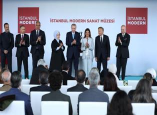 Emine Erdoğan İstanbul Modern'in yeni binasından duyurdu: Hayırlı olmasını diliyorum!