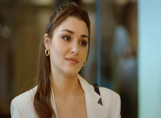 Hande Erçel'in konser şıklığı pahalıya patladı! Üzerinde resmen servet taşıdı