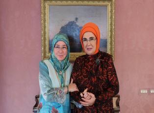 Emine Erdoğan, Malezya Kraliçesi ile bir araya geldi! 