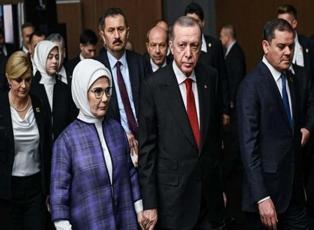 Emine Erdoğan'dan net mesaj: Asla boyun eğmeyeceğiz