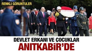Devlet erkanı Anıtkabir'de