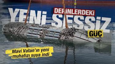 Mavi Vatan'da tarihi g&uuml;n: Yerli mini denizaltı ilk kez suya indi