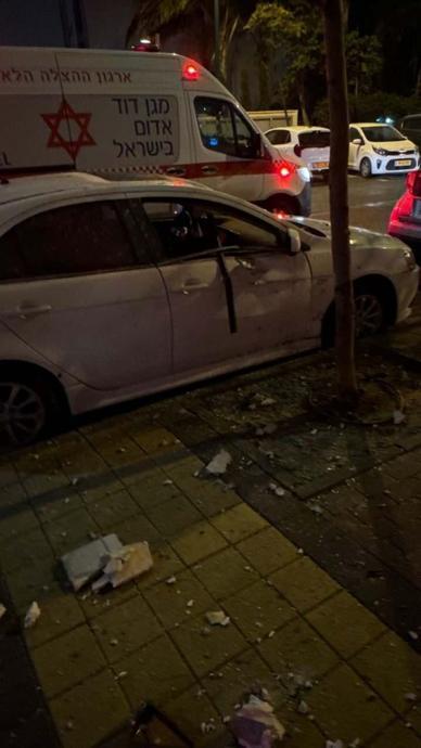 İran İsrail'i vurdu: Şehri lağım suları bastı!