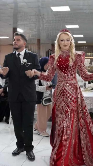  İsko&ccedil;ya'dan Van'a gelin olarak geldi